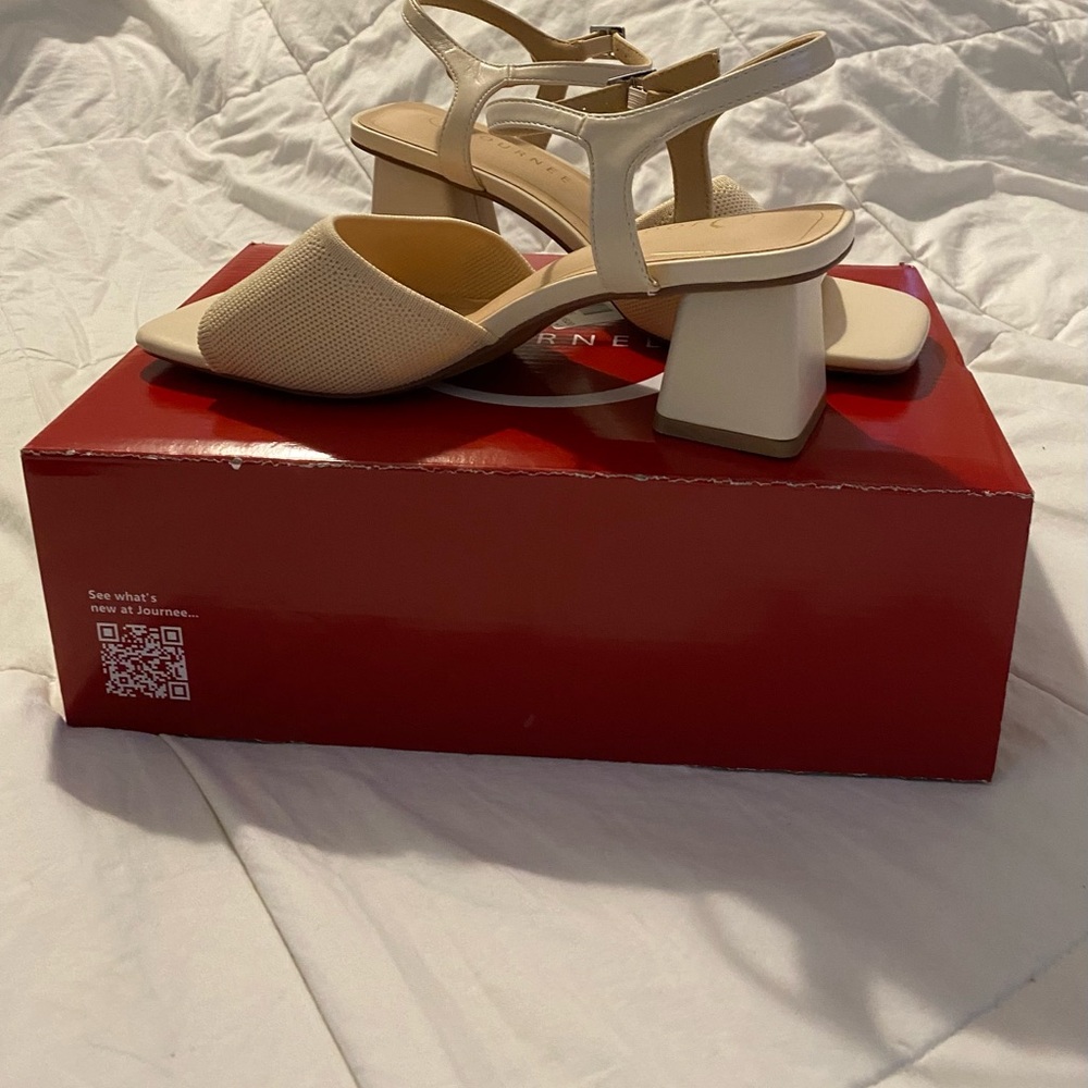Elegant Cream Block Heel Sandals WW
